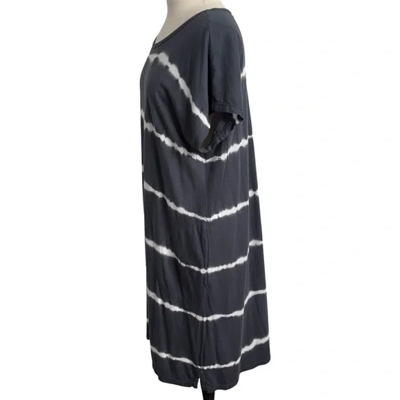 J. Jill Fit Tie Dye Knit Stripe Pattern Shirt Dress Dark Gray and White Colorway - Picture 7 of 9